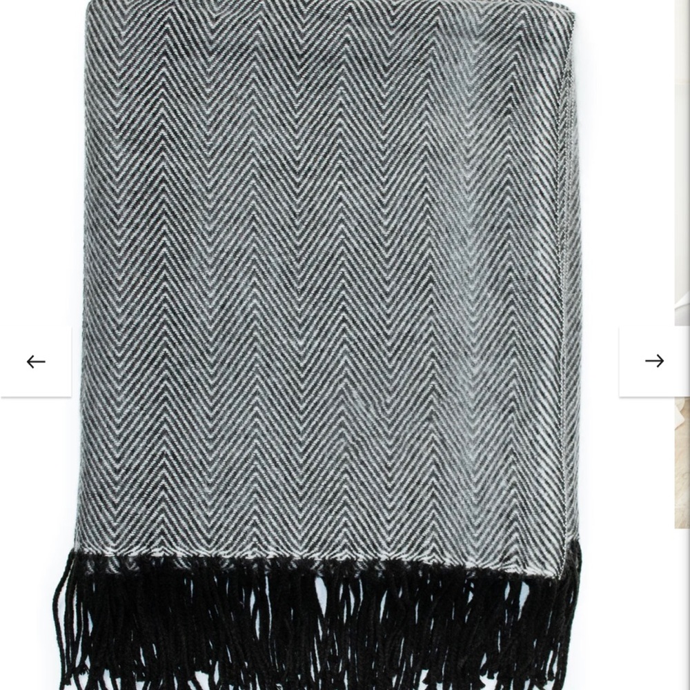 Kanata Blanket navy blue & white herringbone